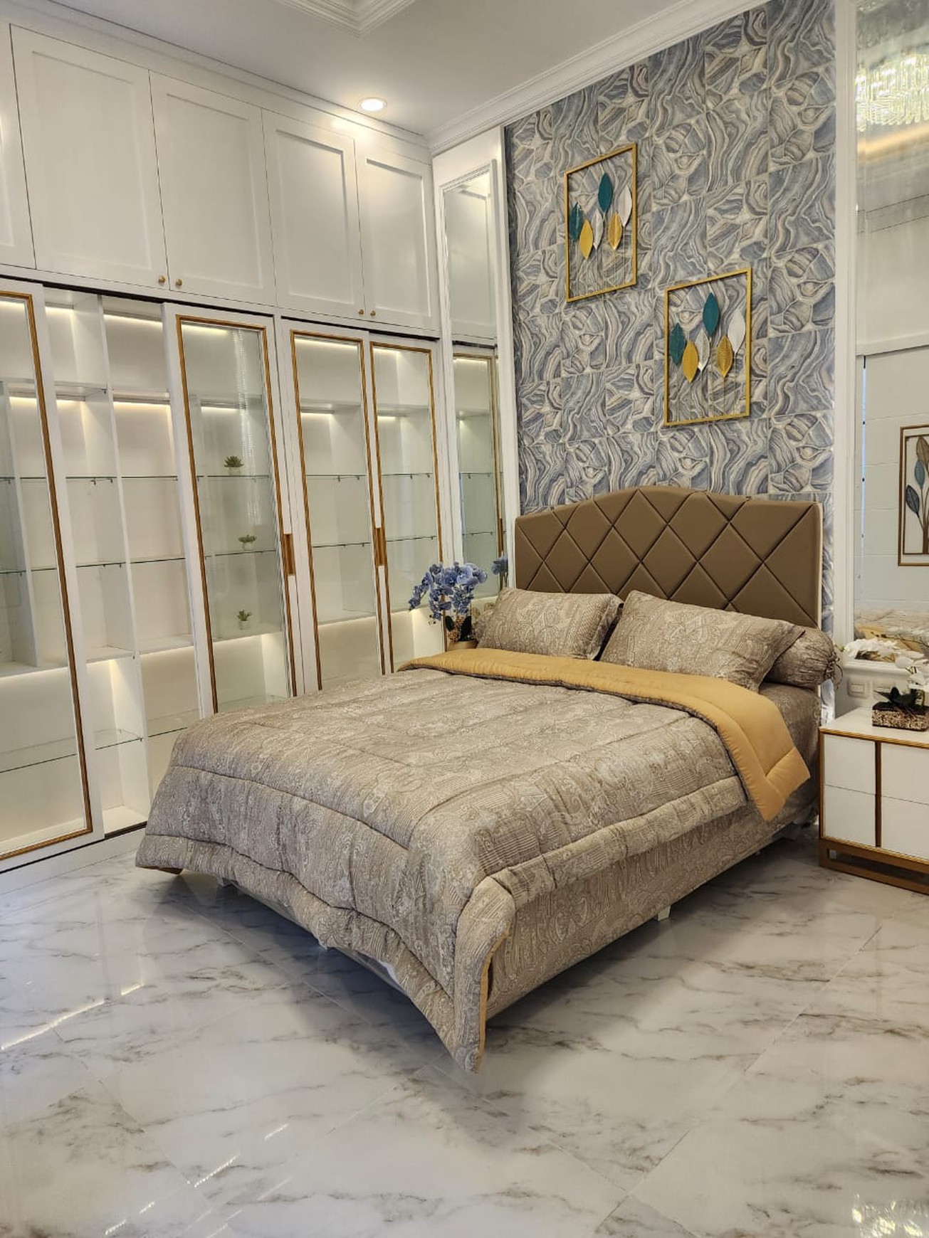 Dijual Rumah Brand New Furnish cantikk  (interior ternama) di Pondok Indah.