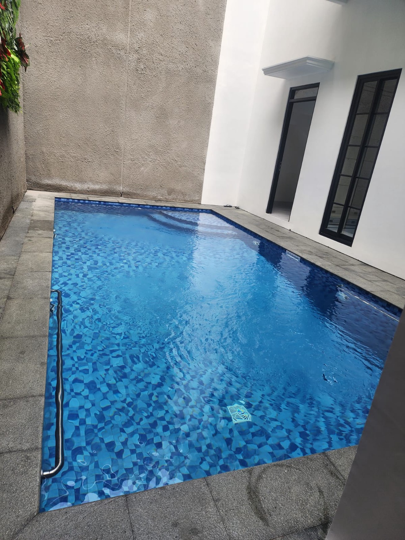 Dijual Rumah Brand New Furnish cantikk  (interior ternama) di Pondok Indah.