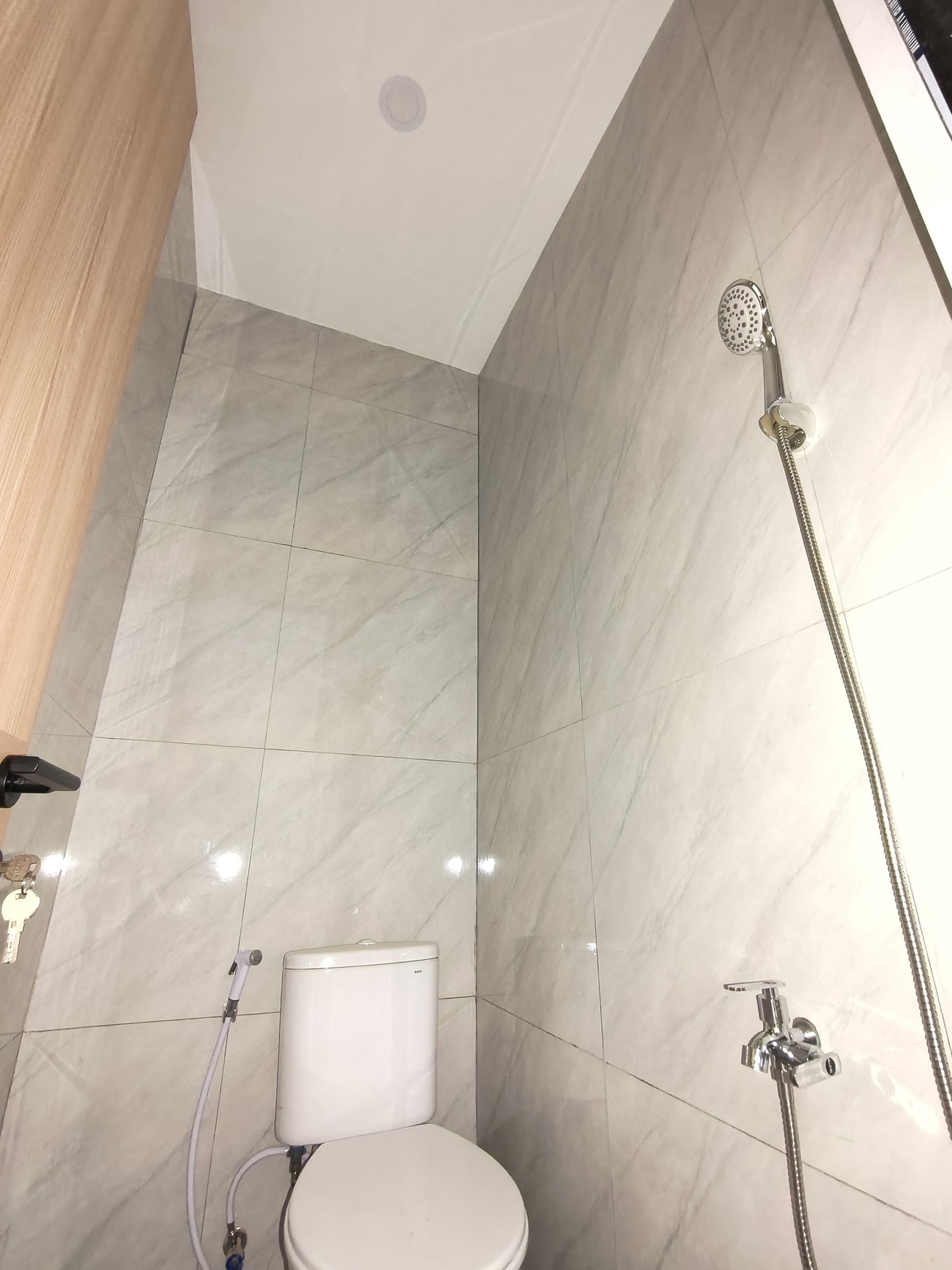 Royal Paka Residence: Rumah 2 Lantai Nyaman hanya 700 Jutaan aja