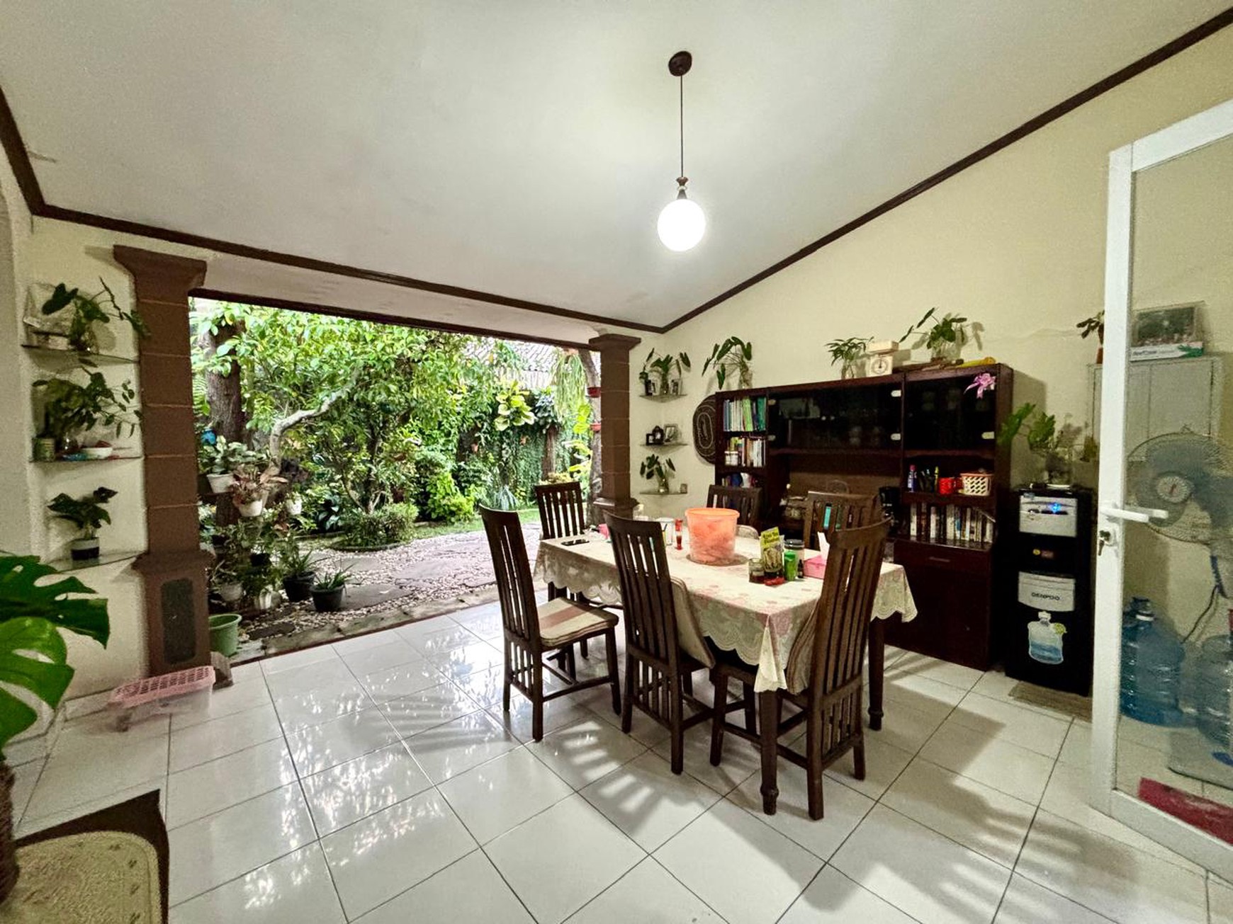 Rumah Asri, nyaman, bebas banjir lokasi strategis dekat ST. Pondok Ranji