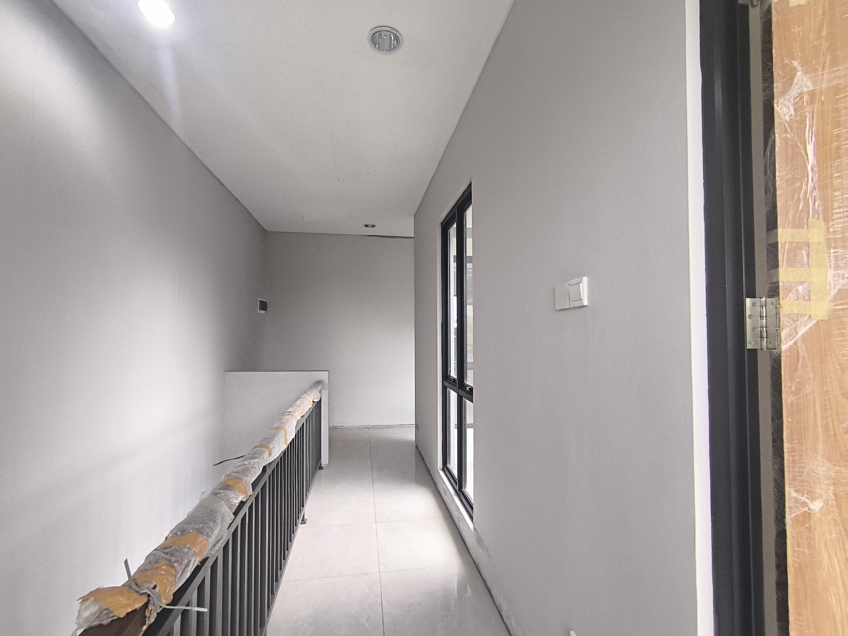 Dijual Rumah Baru Double Fasade Hook Mewah di Z Living, Sky Garden, Grand Wisata