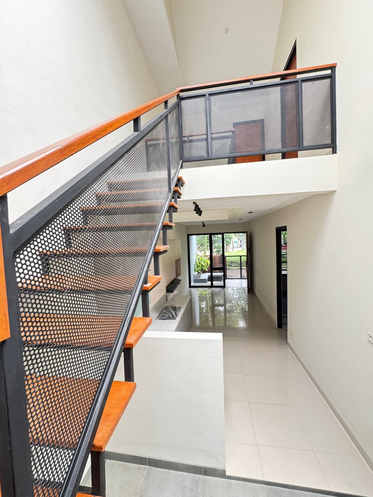 Rumah Baru Minimalis 2 Lantai di Kencana Loka BSD Dekat Sekolah