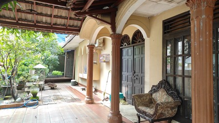 Rumah di Hoek dekat Mall  area Jatipadang Jakarta selatan