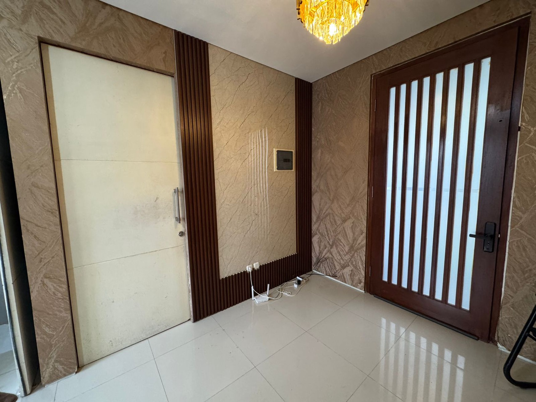 Dijual Rumah SHM Unfurnished 2 Lantai Northwest Park Citraland Surabaya Barat 