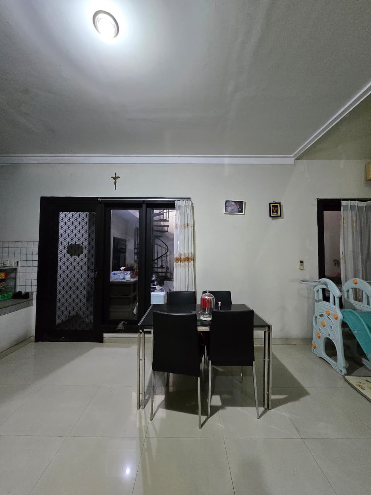 DIJUAL CEPAT RUMAH CENTRAL PARK A YANI REGENCY SURABAYA SELATAN