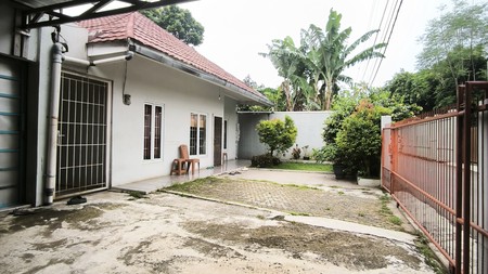 Rumah 1 lantai siap huni Nyaman Asri dan Tenang Cocok untuk Hunian atau Kost2an di Ciputat TangSel
