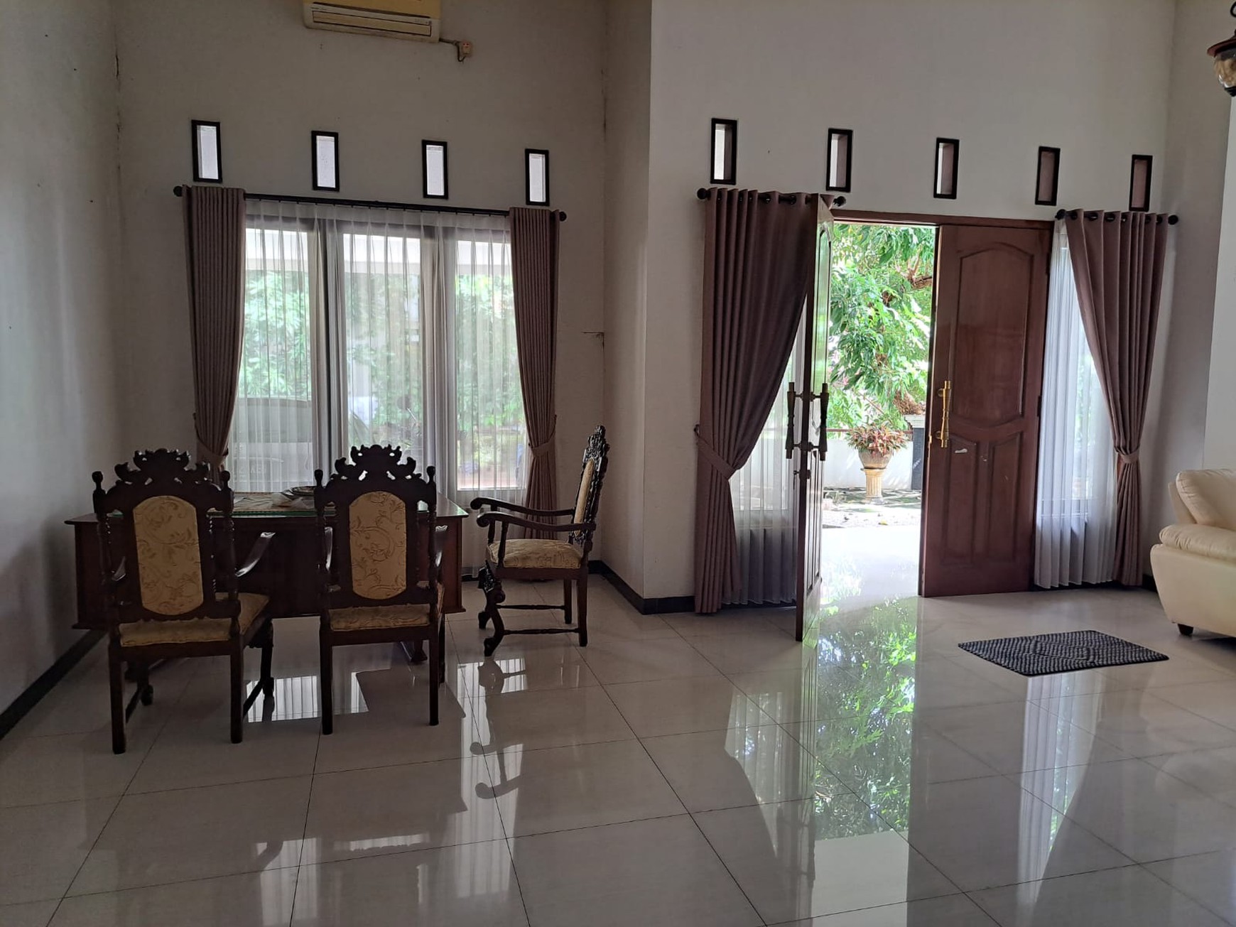 Rumah Bagus,dalam cluster,lingkungan ok di Bintaro Jaya 9