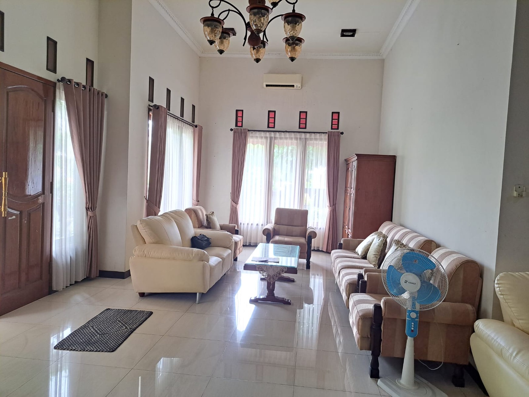 Rumah Bagus,dalam cluster,lingkungan ok di Bintaro Jaya 9