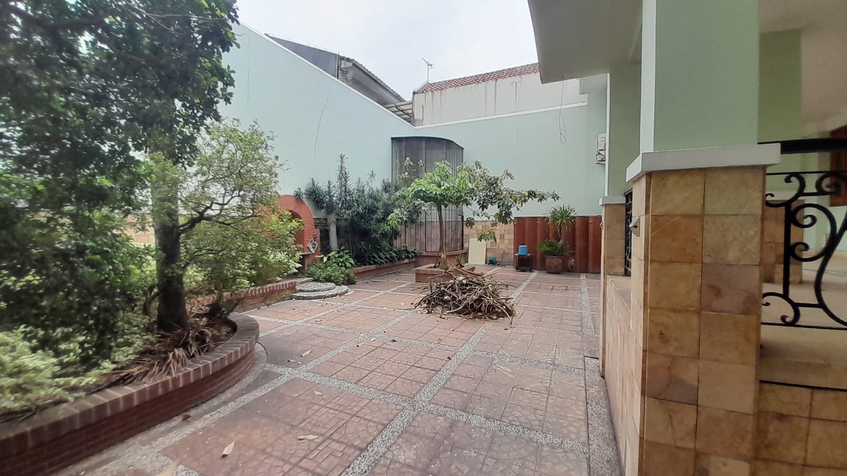 Rumah Hitung Tanah Area Cipete