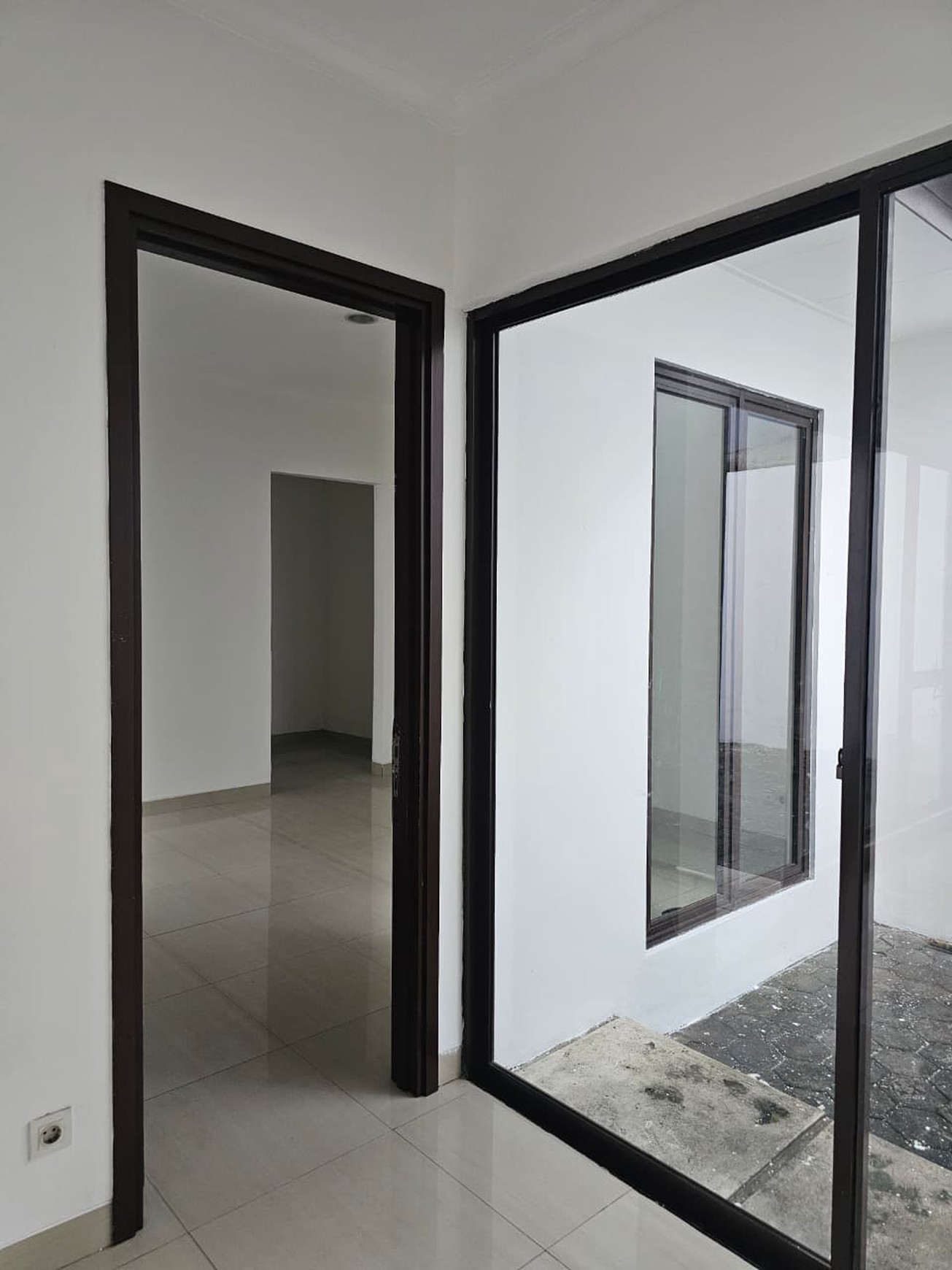 Rumah 2 Lantai Siap Huni dengan Hunian Nyaman dan Asri @The Icon, BSD