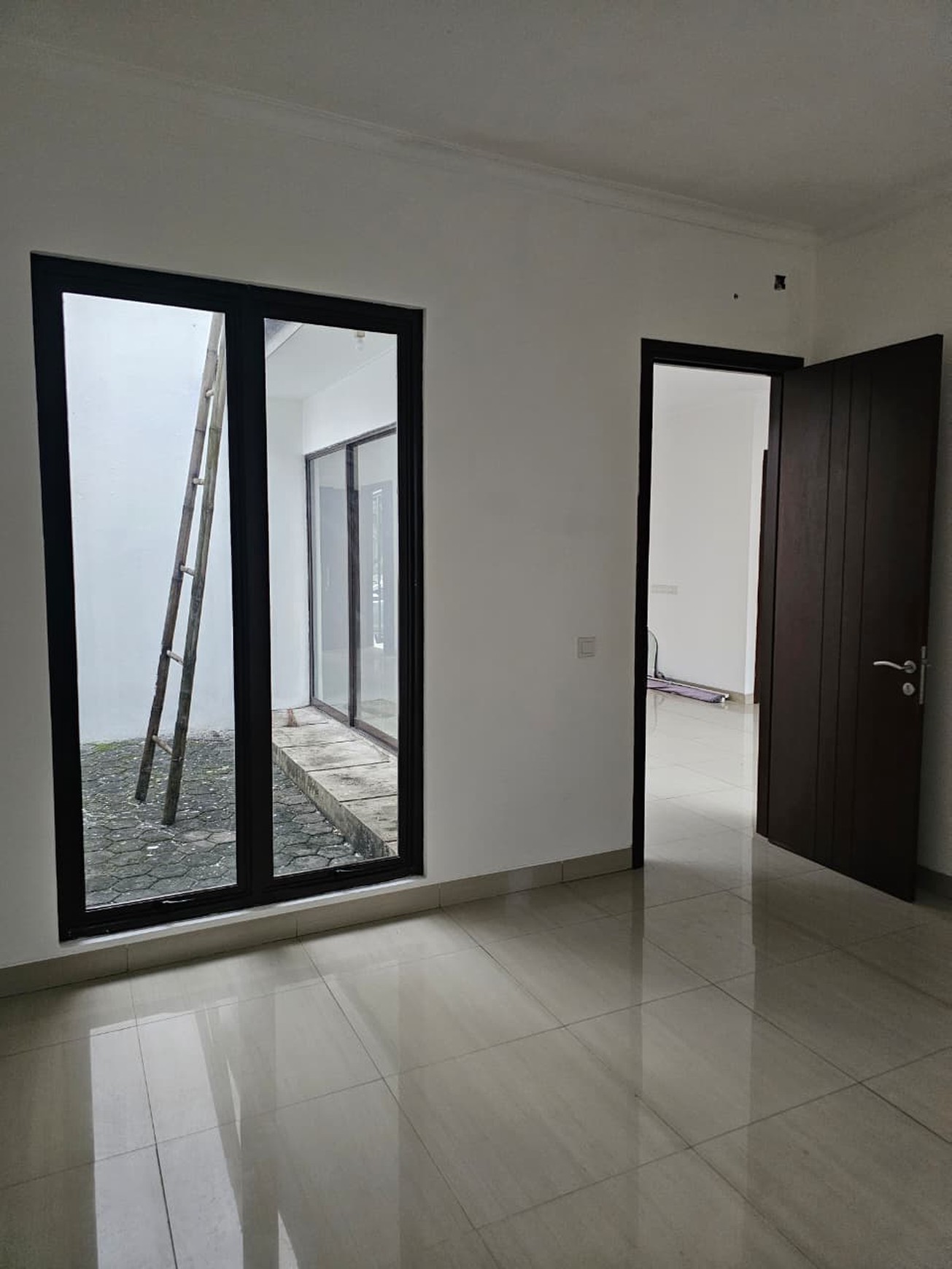 Rumah 2 Lantai Siap Huni dengan Hunian Nyaman dan Asri @The Icon, BSD