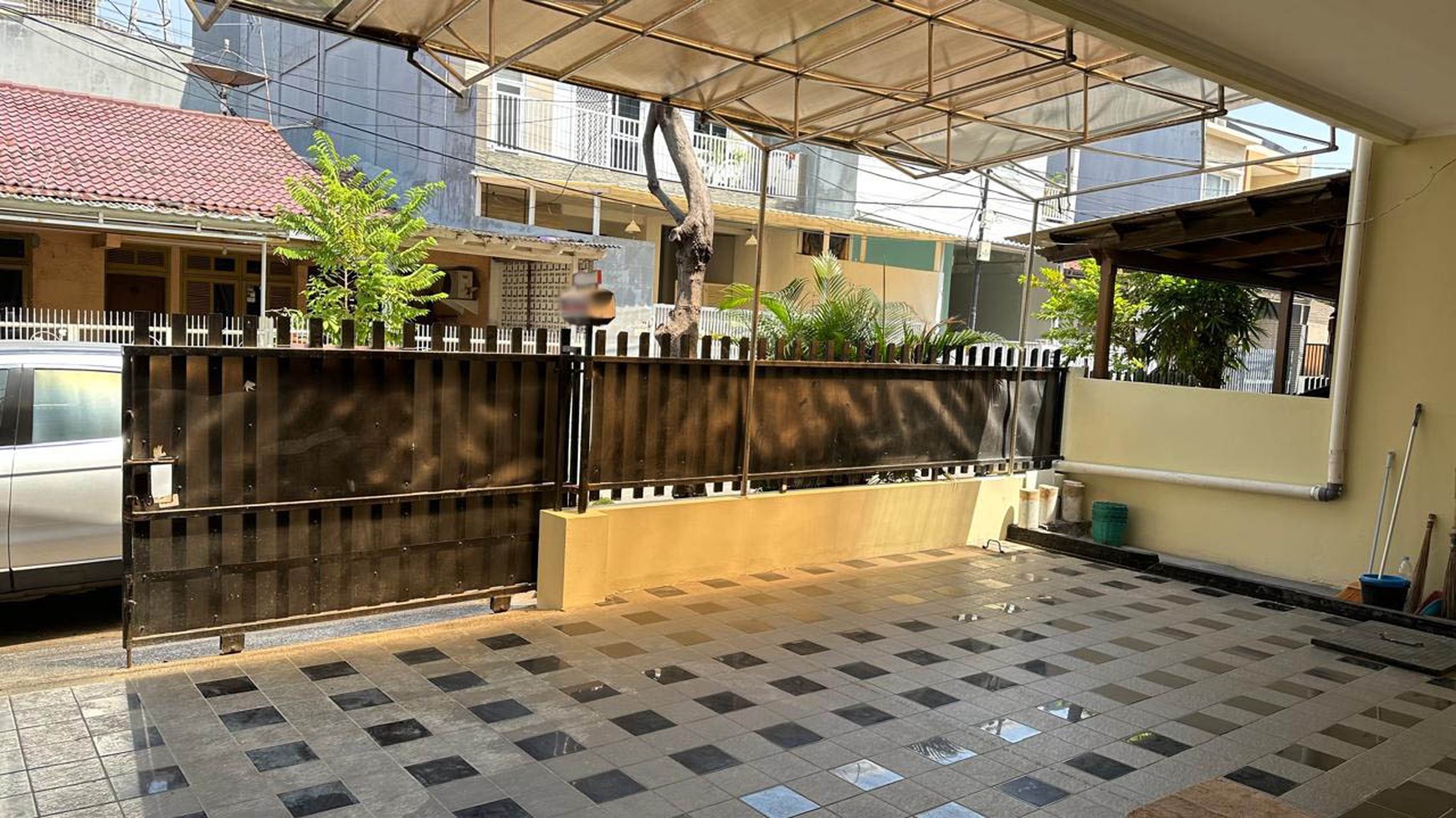 Rumah Kelapa Puan Timur, Kelapa Gading