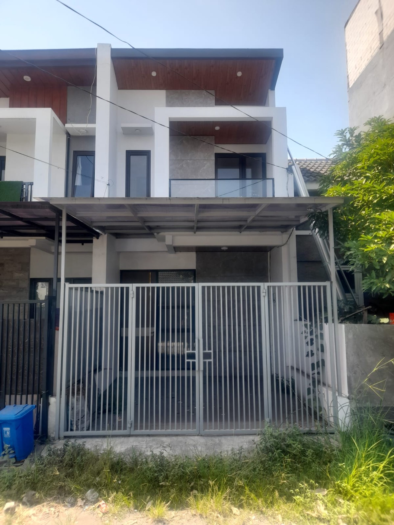 Dijual Rumah Royal Paka Residence Dekat Kampus UPN Surabaya Timur