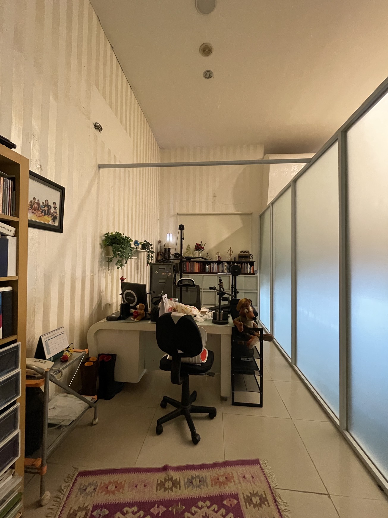 Dijual Ruko Komersial Dekat Plaza Indonesia, Lokasi Strategis di Jalan Kebon Kacang, Tanah Abang - Jakarta Pusat