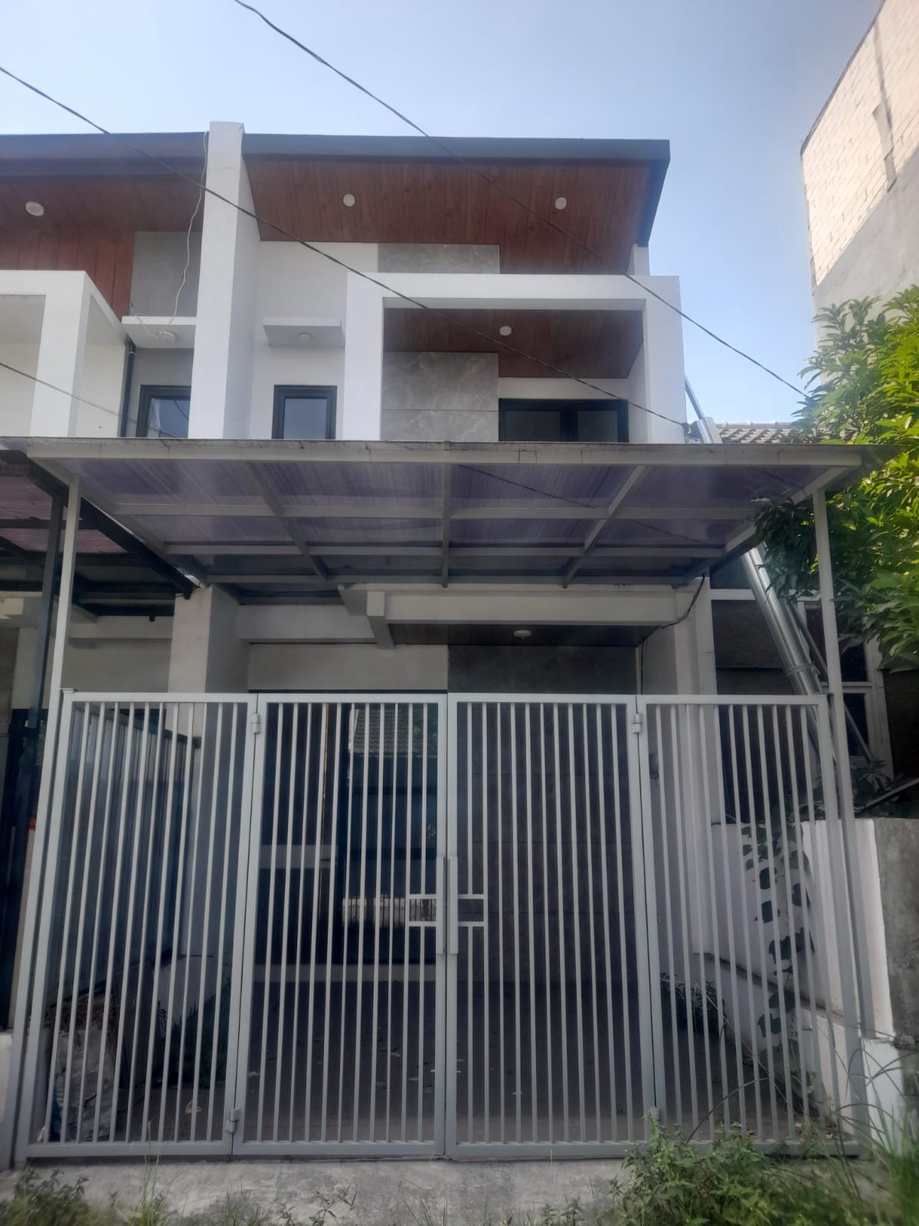 Rumah Siap Huni Royal Paka Residence Surabaya Timur Dekat Tol Juanda