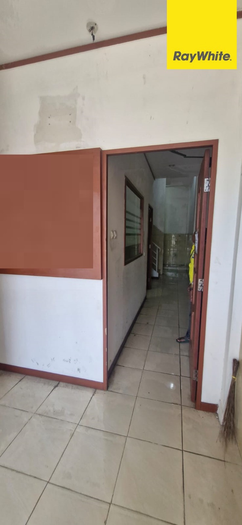 Dijual Ruko 3,5 lantai di Jalan Tenggilis Barat Surabaya