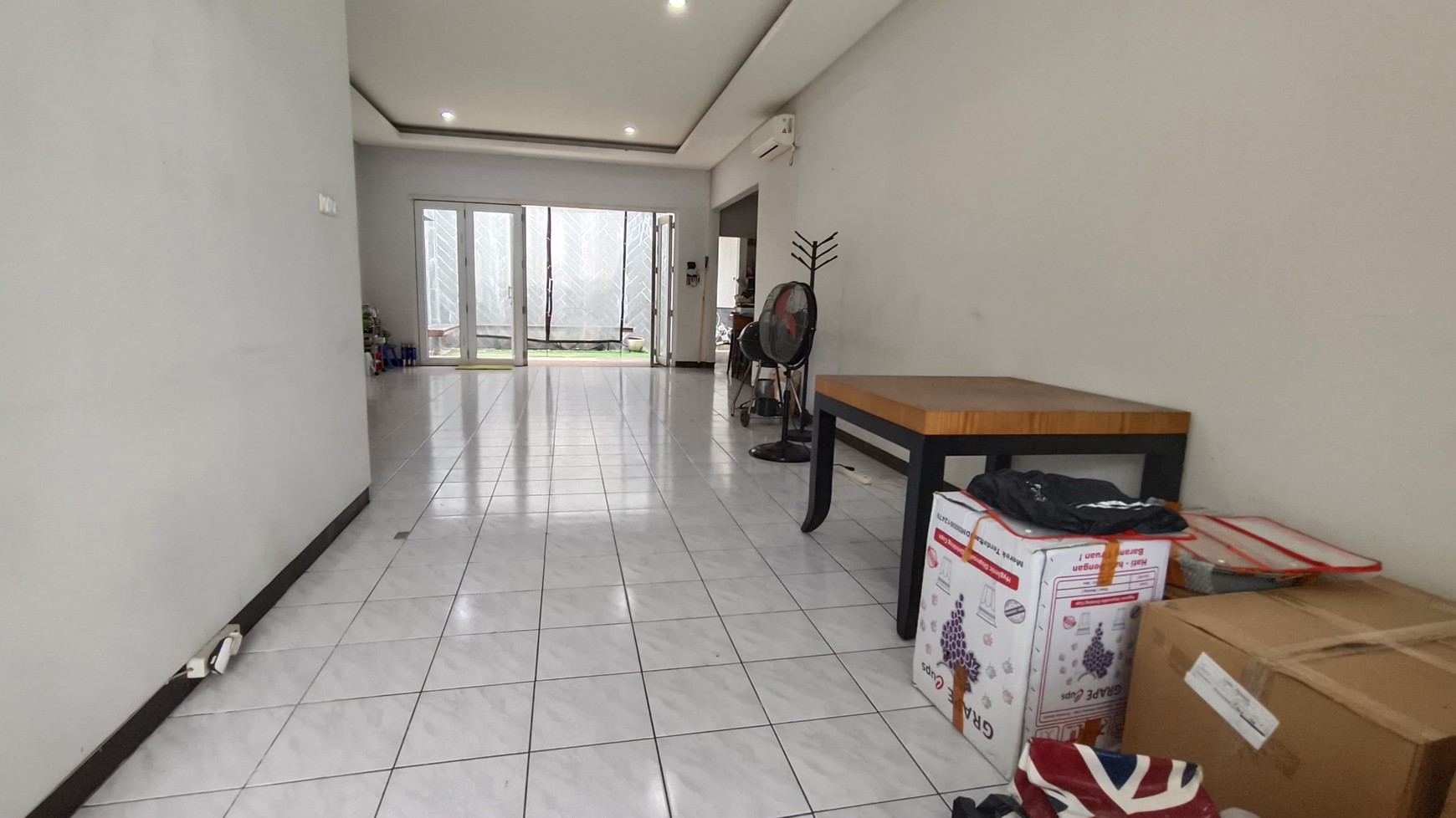 RUMAH DIJUAL NYAMAN DAN ASRI DI VILLA DELIMA.