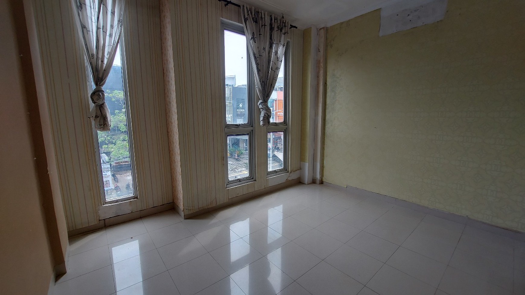 Ruko di Lokasi Strategis Tebet Raya Jakarta Selatan