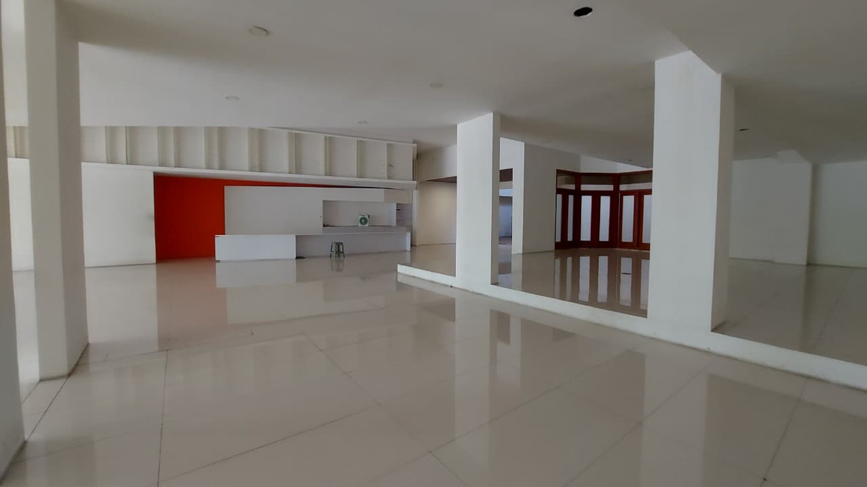 Hot Property! Gedung Kantor 2 Lantai, Cocok untuk Usaha