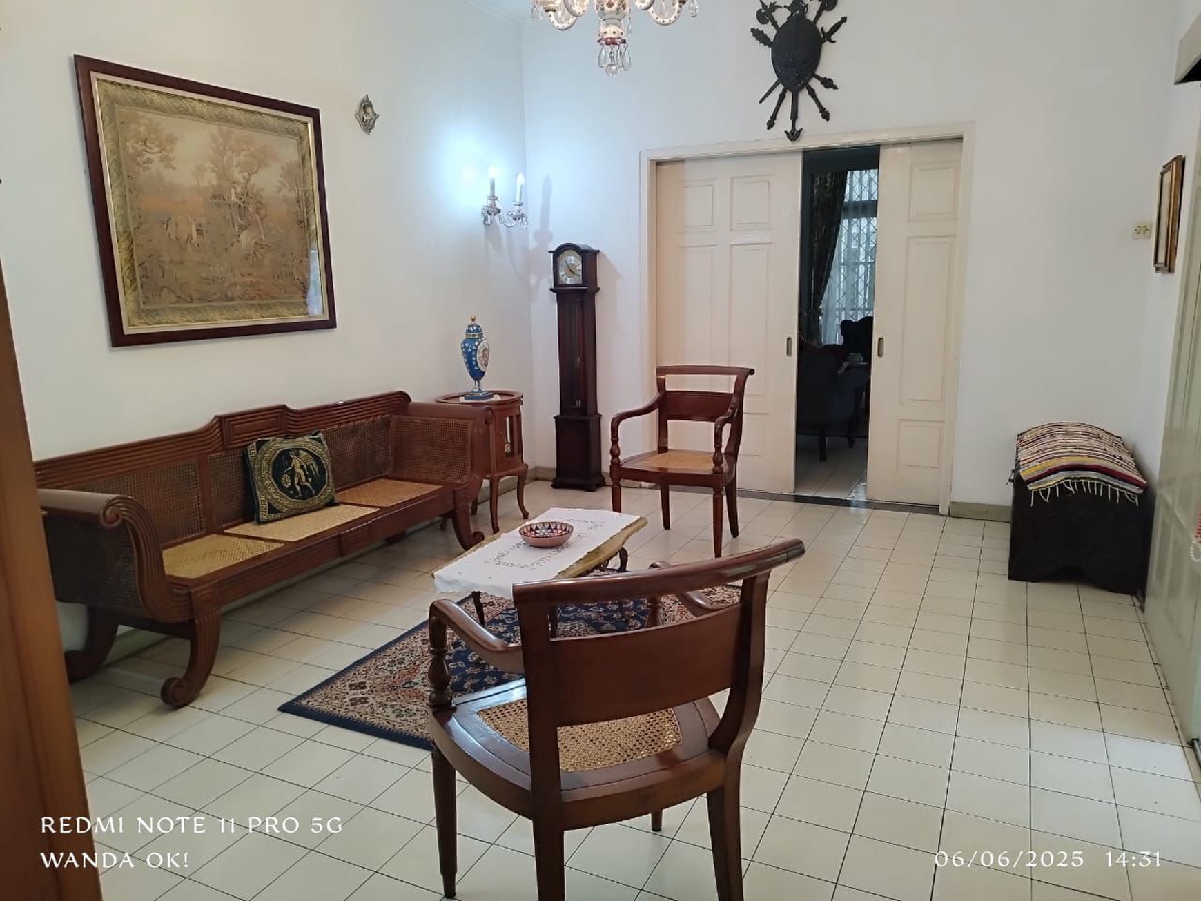 Dijual Cepat! Rumah Klasik di Area Premium Jl Martimbang