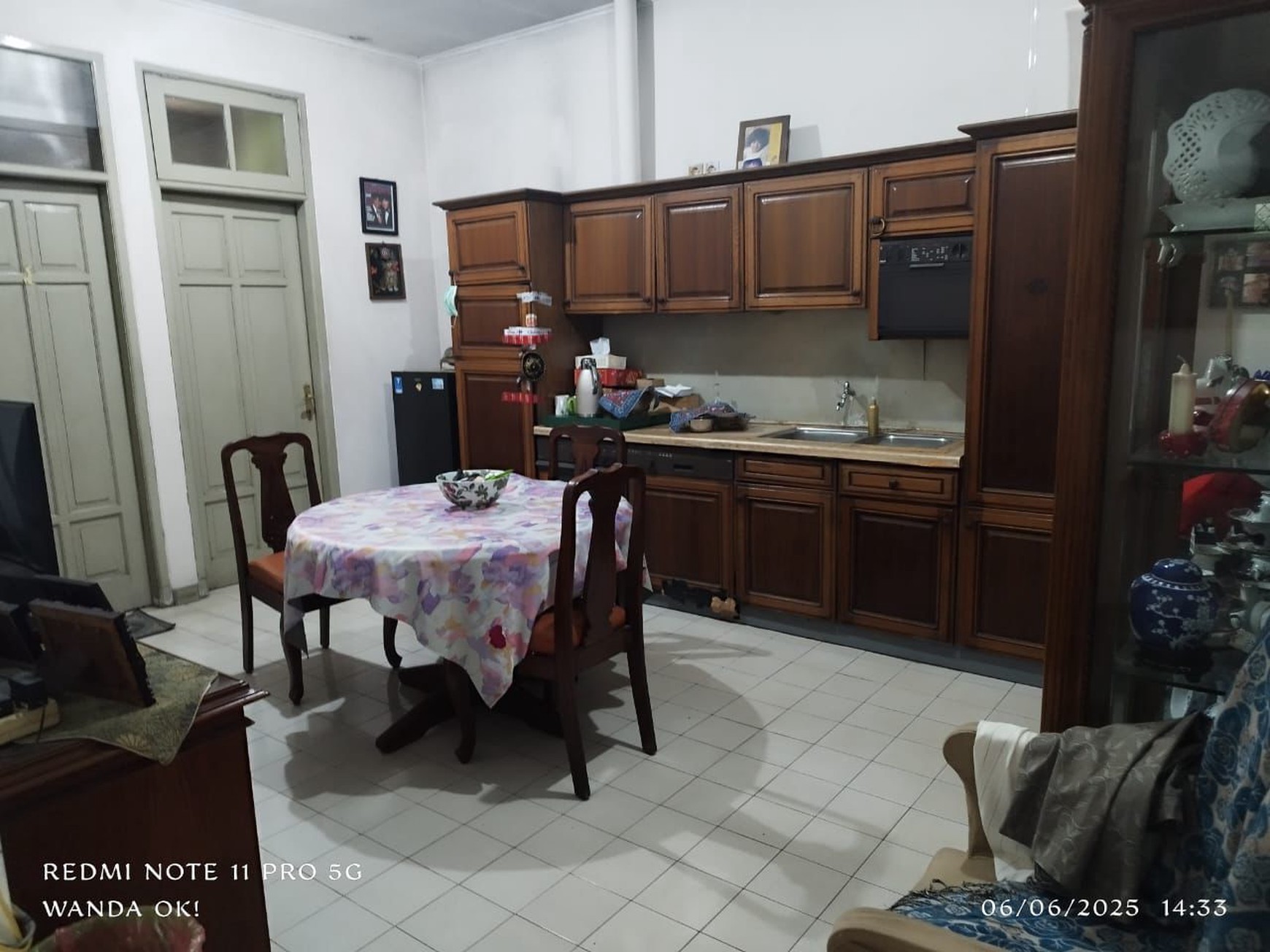 Dijual Cepat! Rumah Klasik di Area Premium Jl Martimbang