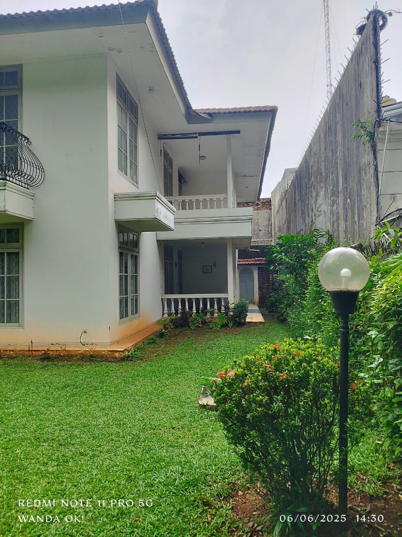 Dijual Cepat! Rumah Klasik di Area Premium Jl Martimbang