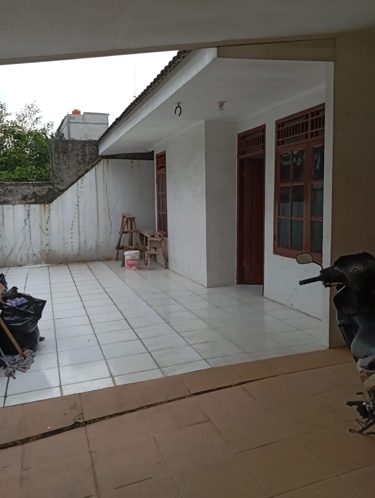Rumah Siap Huni di Larangan Ciledug dengan KT 4 KM 2 SUrat SHM