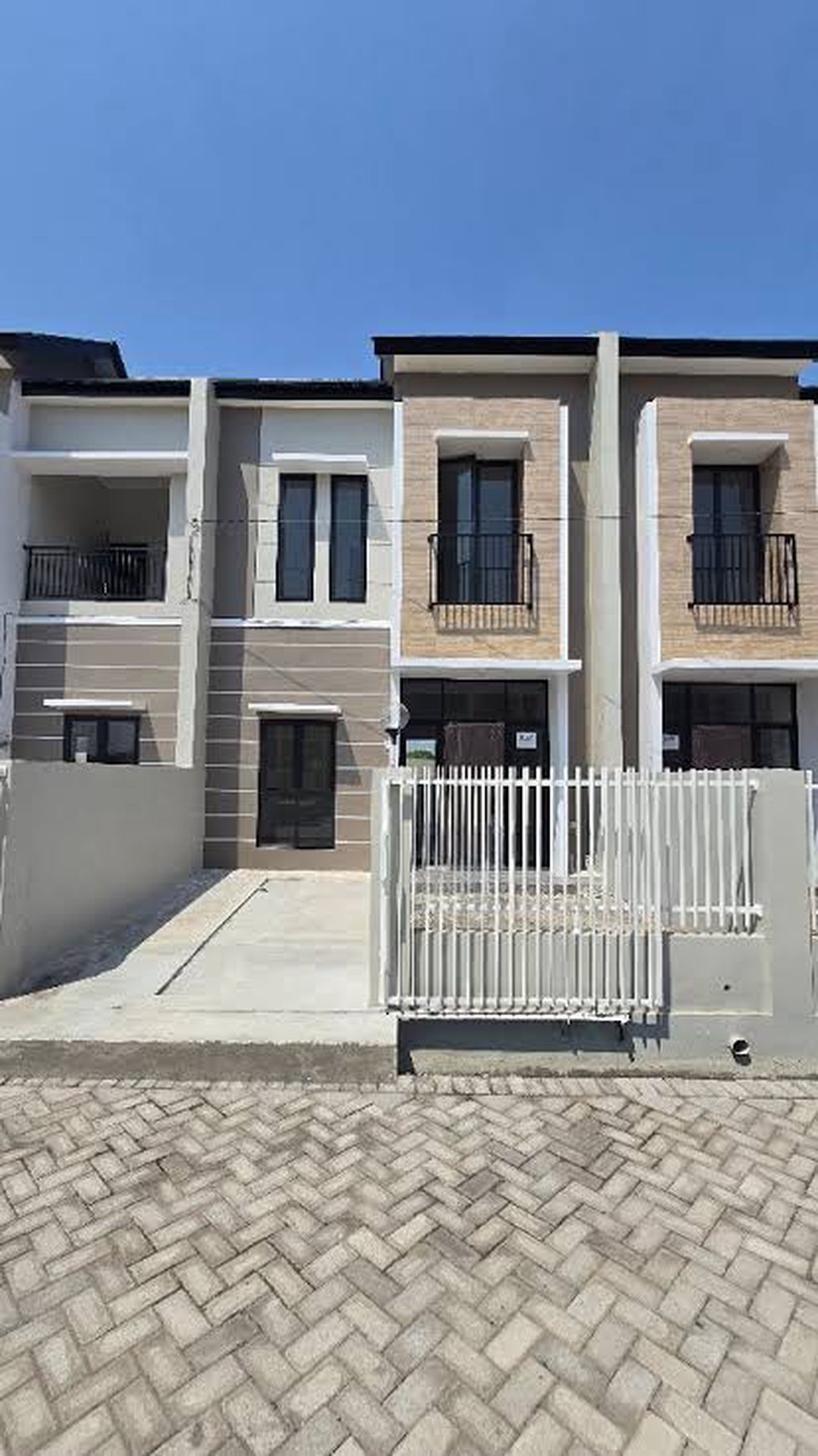 Dijual Rumah Siap Huni Alana Tambak Oso Sidoarjo