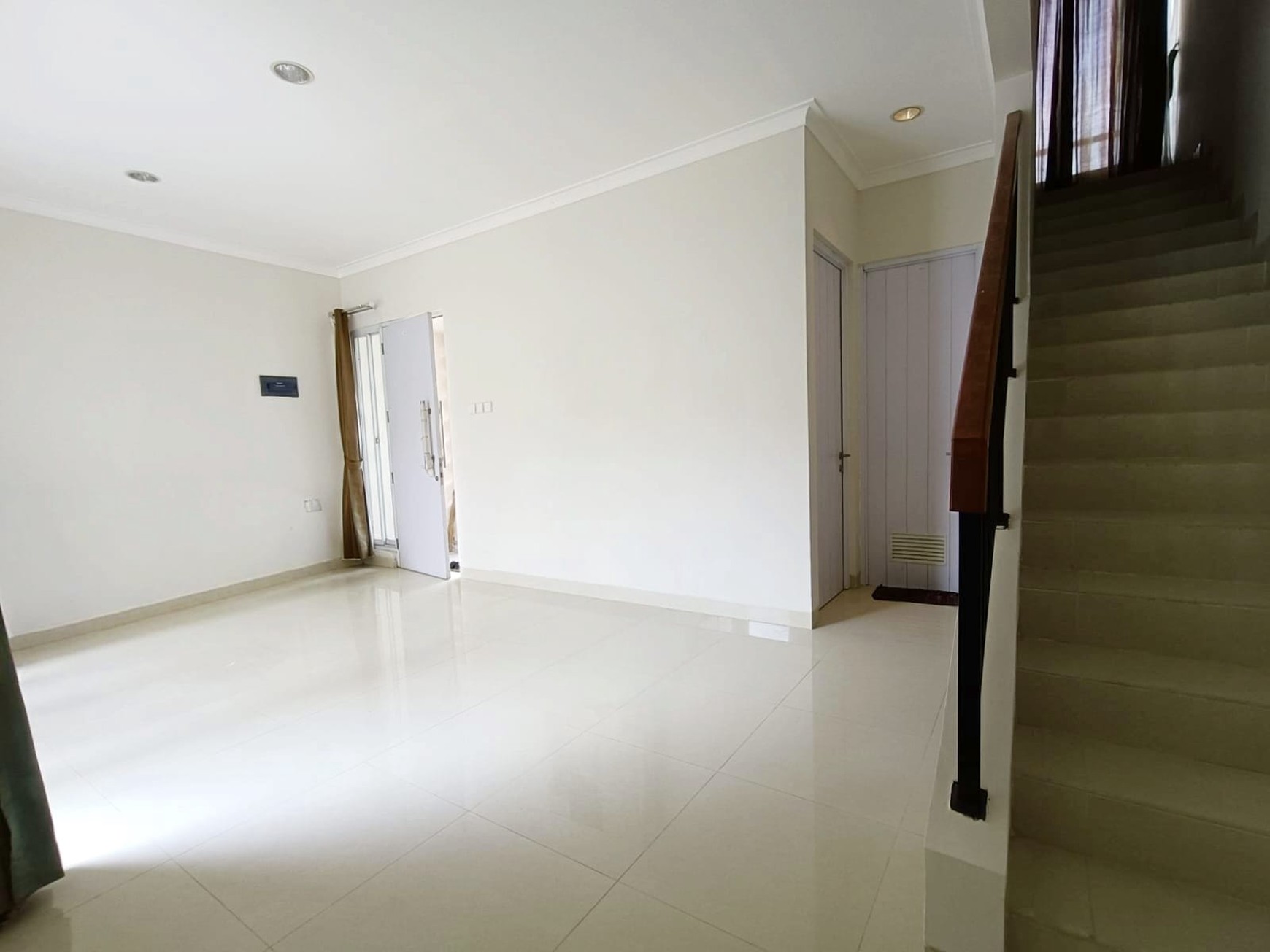 Rumah Cluster 2 Lantai Cherryville Grand WIsata Lambangjaya Tambun Selatan Bekasi