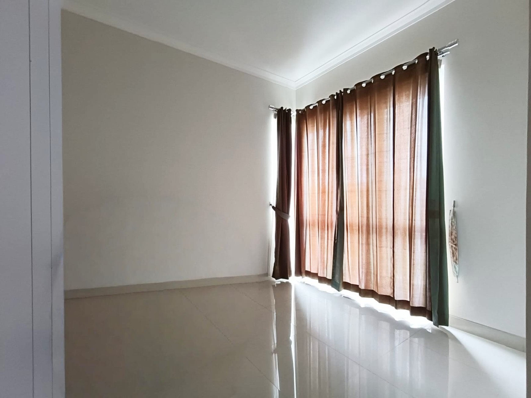 Rumah Cluster 2 Lantai Cherryville Grand WIsata Lambangjaya Tambun Selatan Bekasi