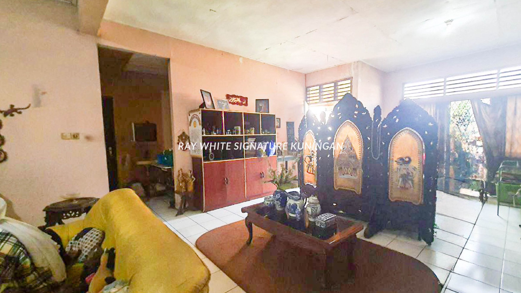 Rumah Lama Hitung Tanah di Jl Komplek DDN
