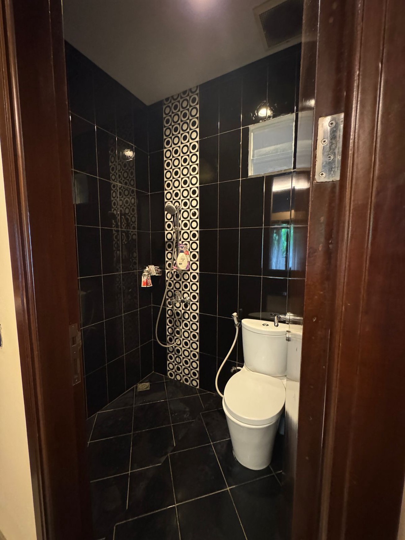 Rumah Mewah Cantik 2 Lantai di BSD City KT 4+2 KM 4+1 Surat SHM LT 440 LB 385.