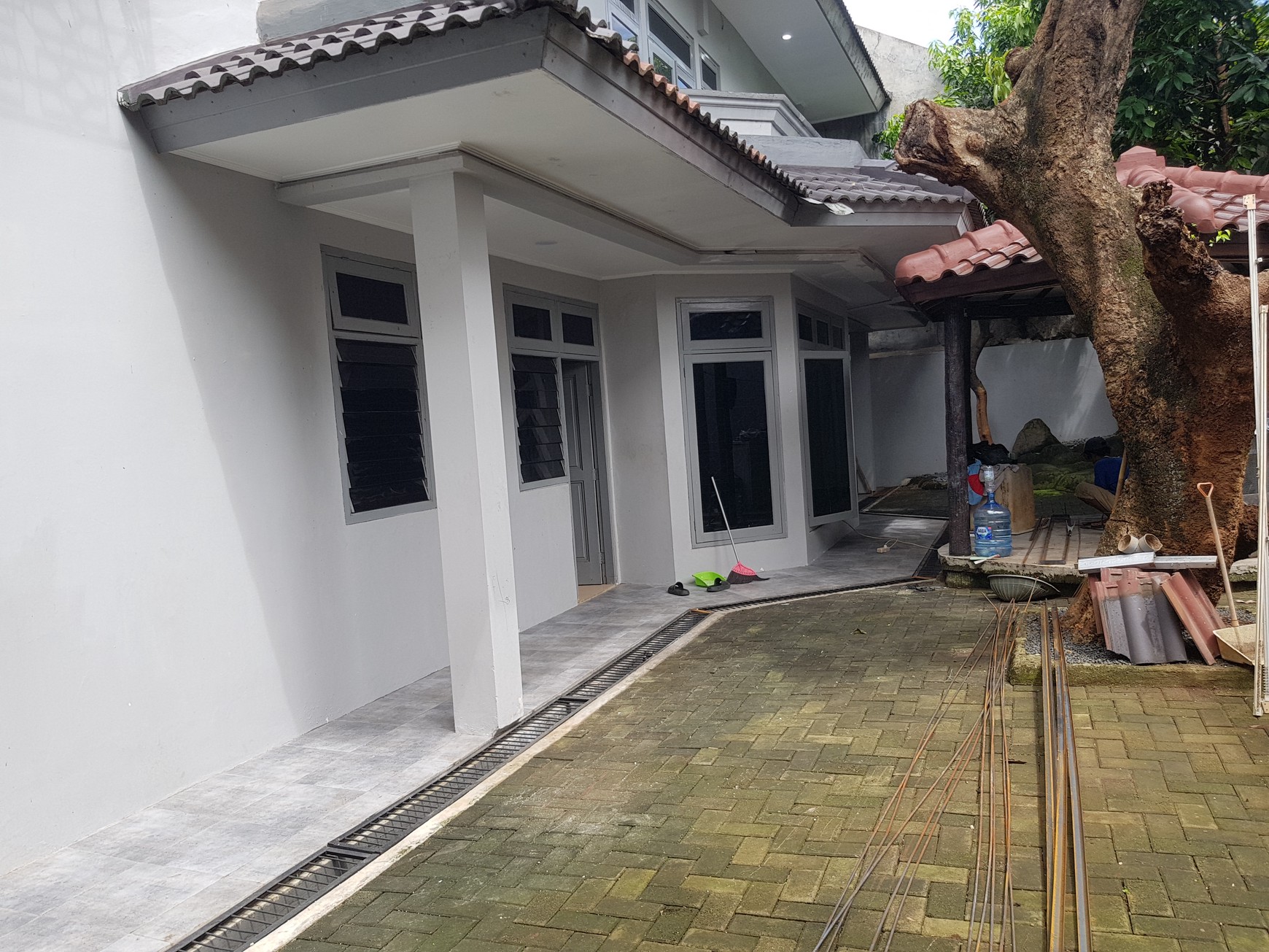 Rumah sangat terawat di Pejaten Jaksel
