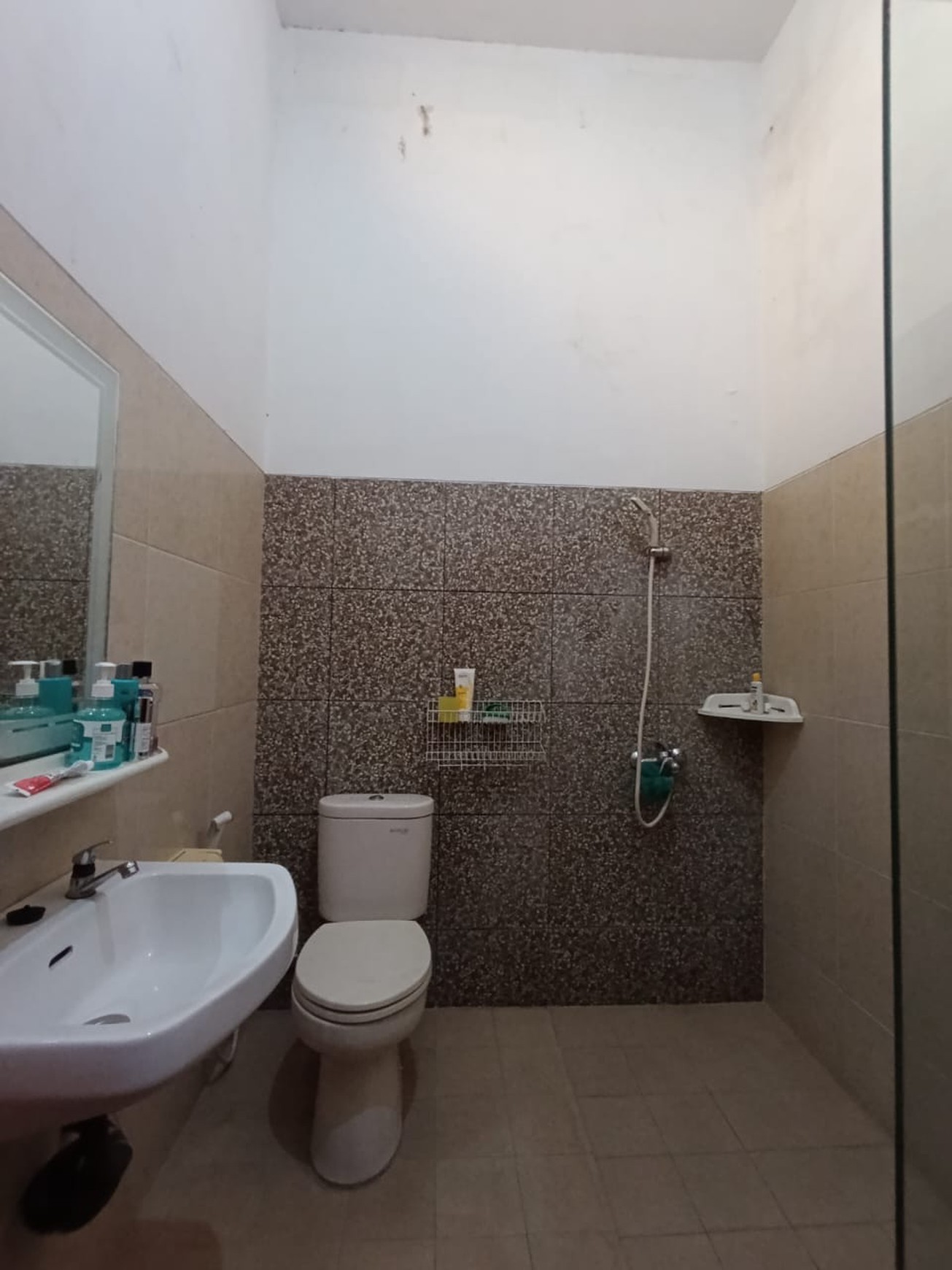 Dijual Rumah Tinggal 2 Lt. Lokasi Di Perumahan Kencana BSD, Tangerang Selatan