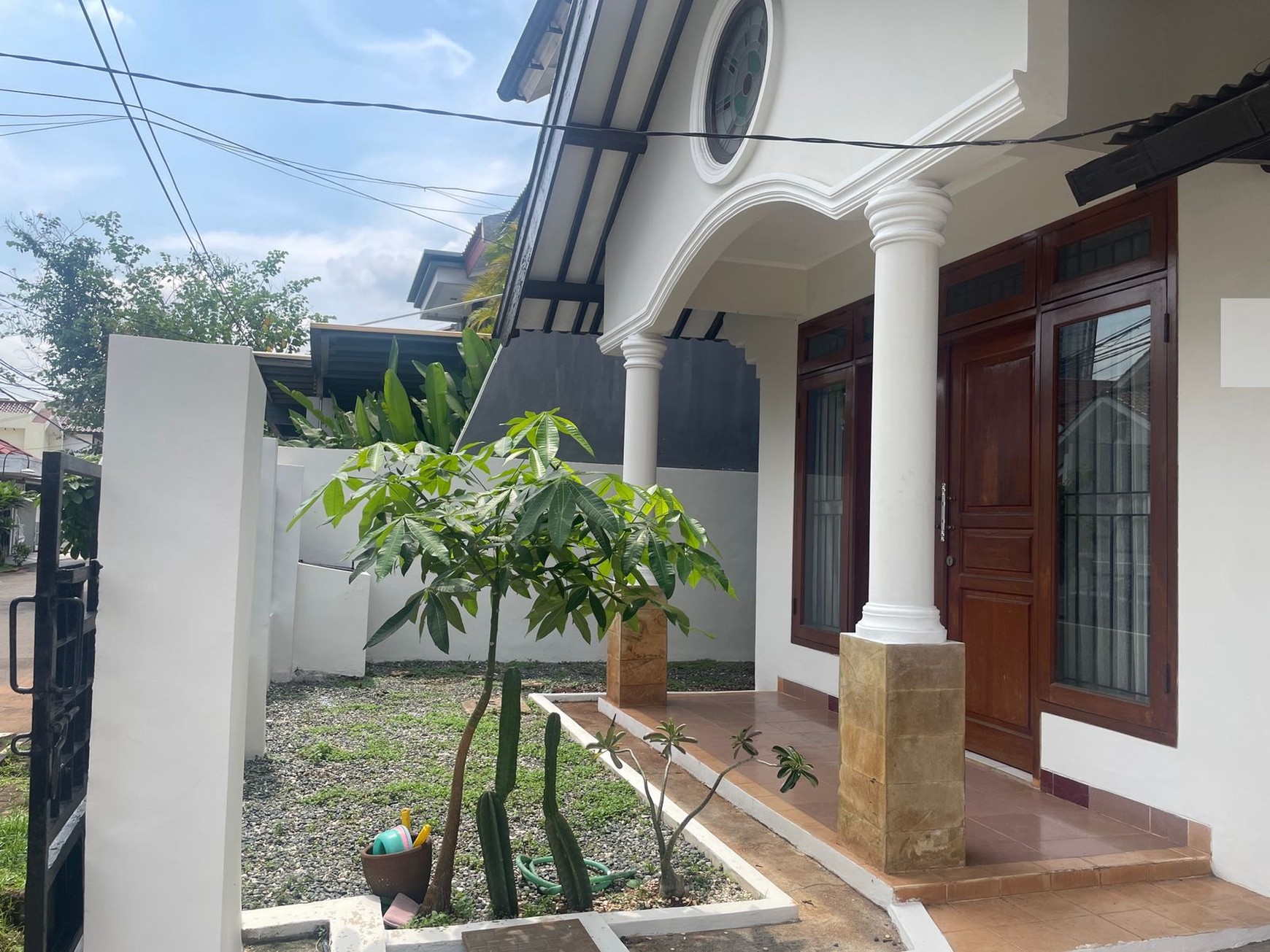 Rumah 2 lantai, Luas, di Bintaro Sektor 3A.