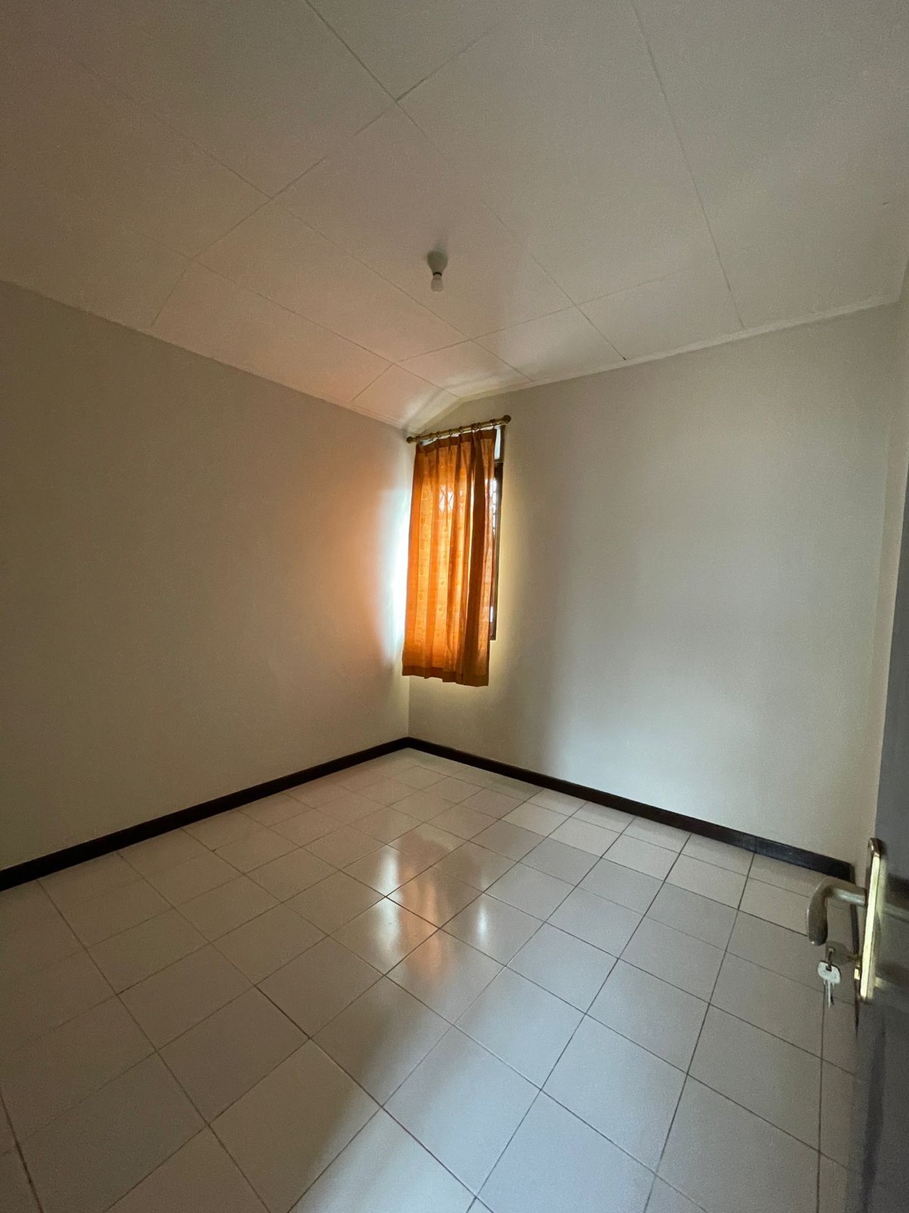 Rumah 2 lantai, Luas, di Bintaro Sektor 3A.