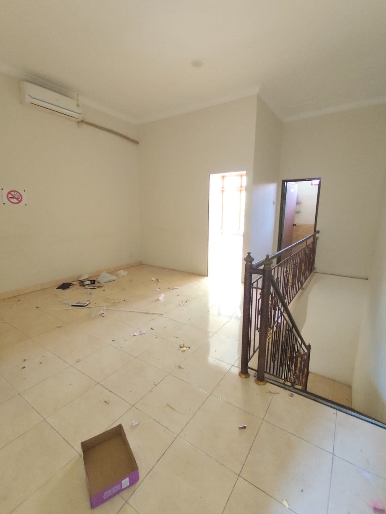 Ruko 2 Lantai Lokasi Strategis Dekat Jalan Parangtritis Km 3,5 Sewon, Bantul.
