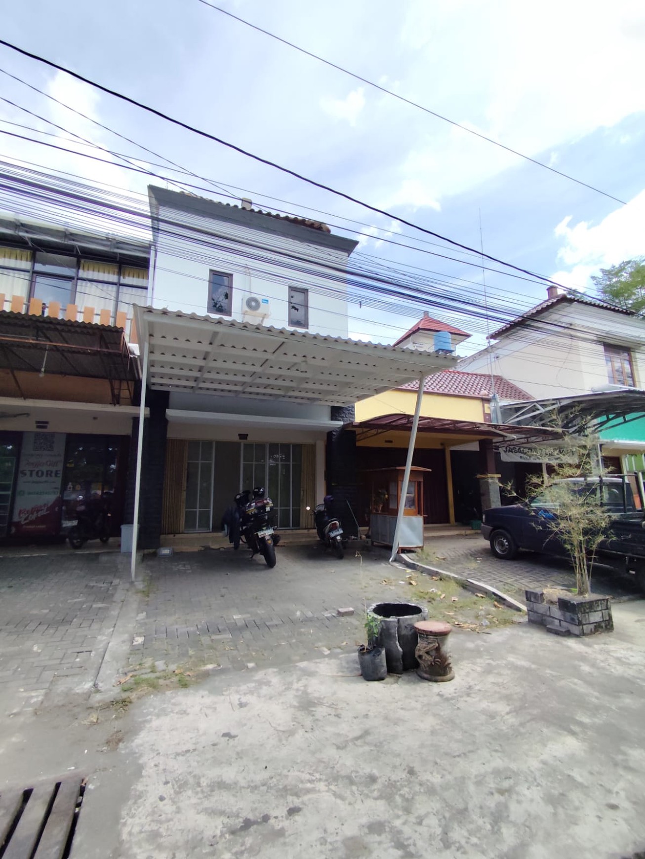 Ruko 2 Lantai Lokasi Strategis Dekat Jalan Parangtritis Km 3,5 Sewon, Bantul.