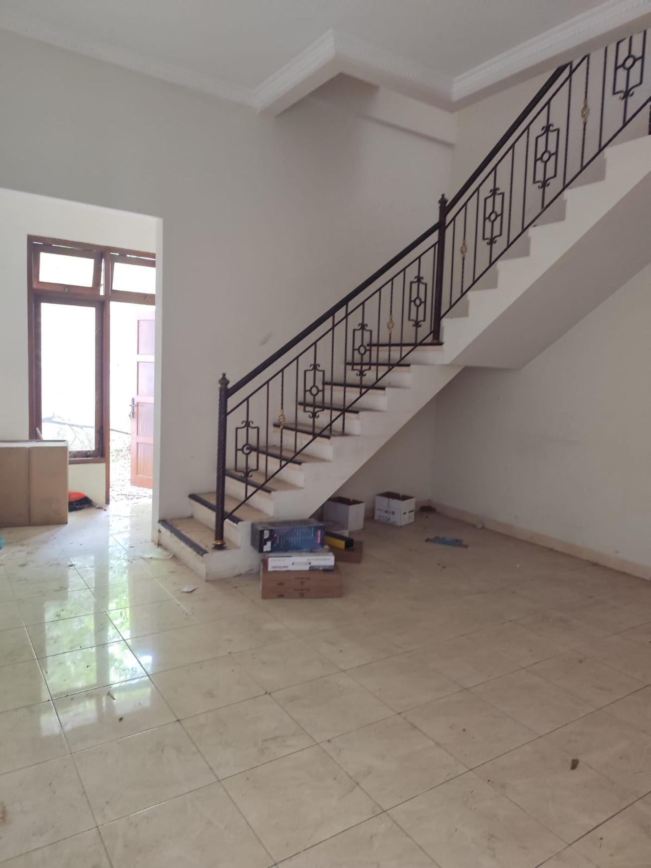 Ruko 2 Lantai Lokasi Strategis Dekat Jalan Parangtritis Km 3,5 Sewon, Bantul.