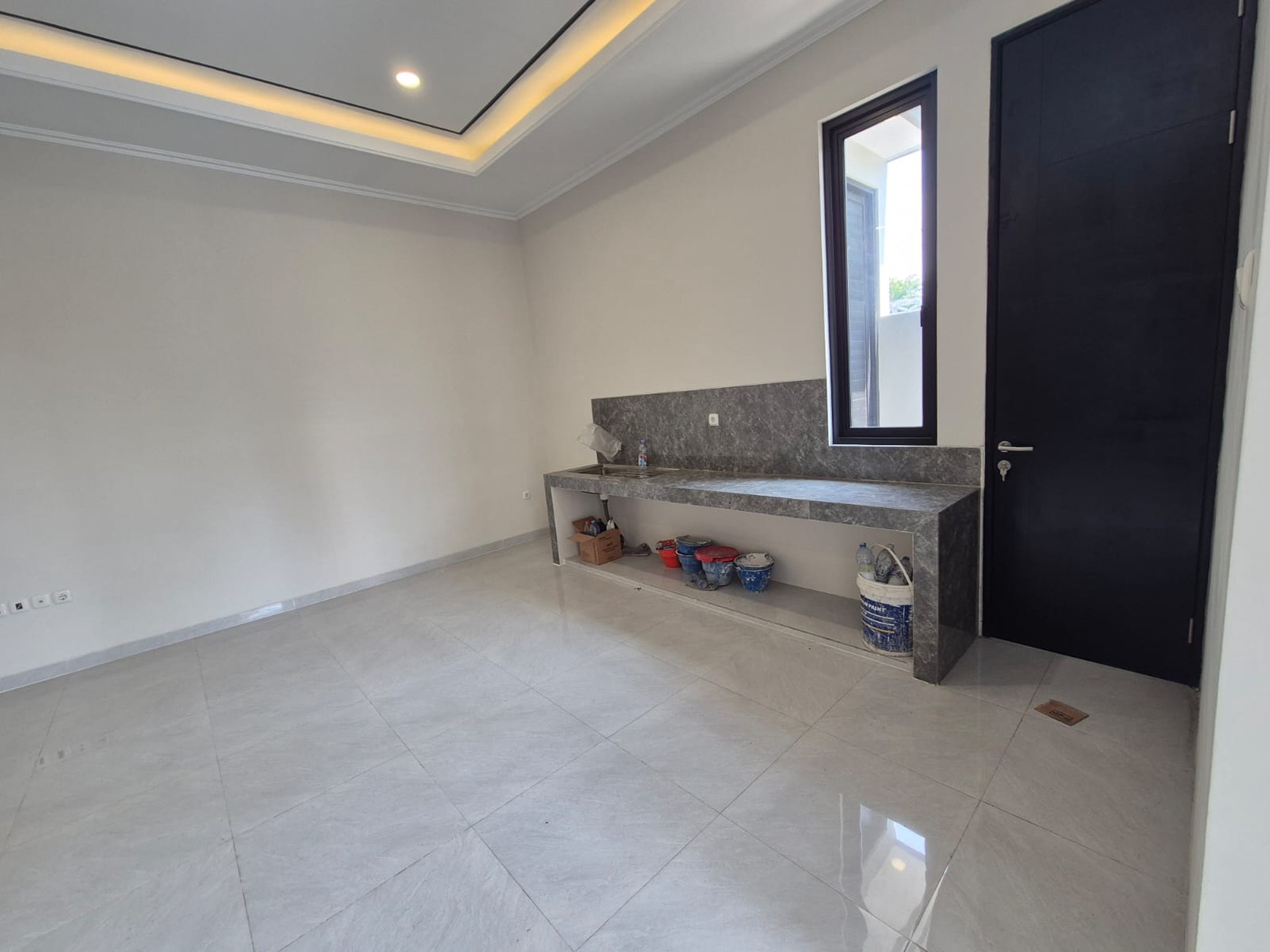Rumah BARU HOOK SIAP HUNI FRESH Modern minimalis Nginden Intan Timur, Surabaya Timur