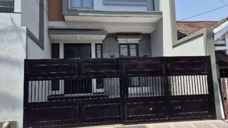 Rumah BARU SIAP HUNI FRESH Modern minimalis Nginden Intan Timur, Surabaya Timur