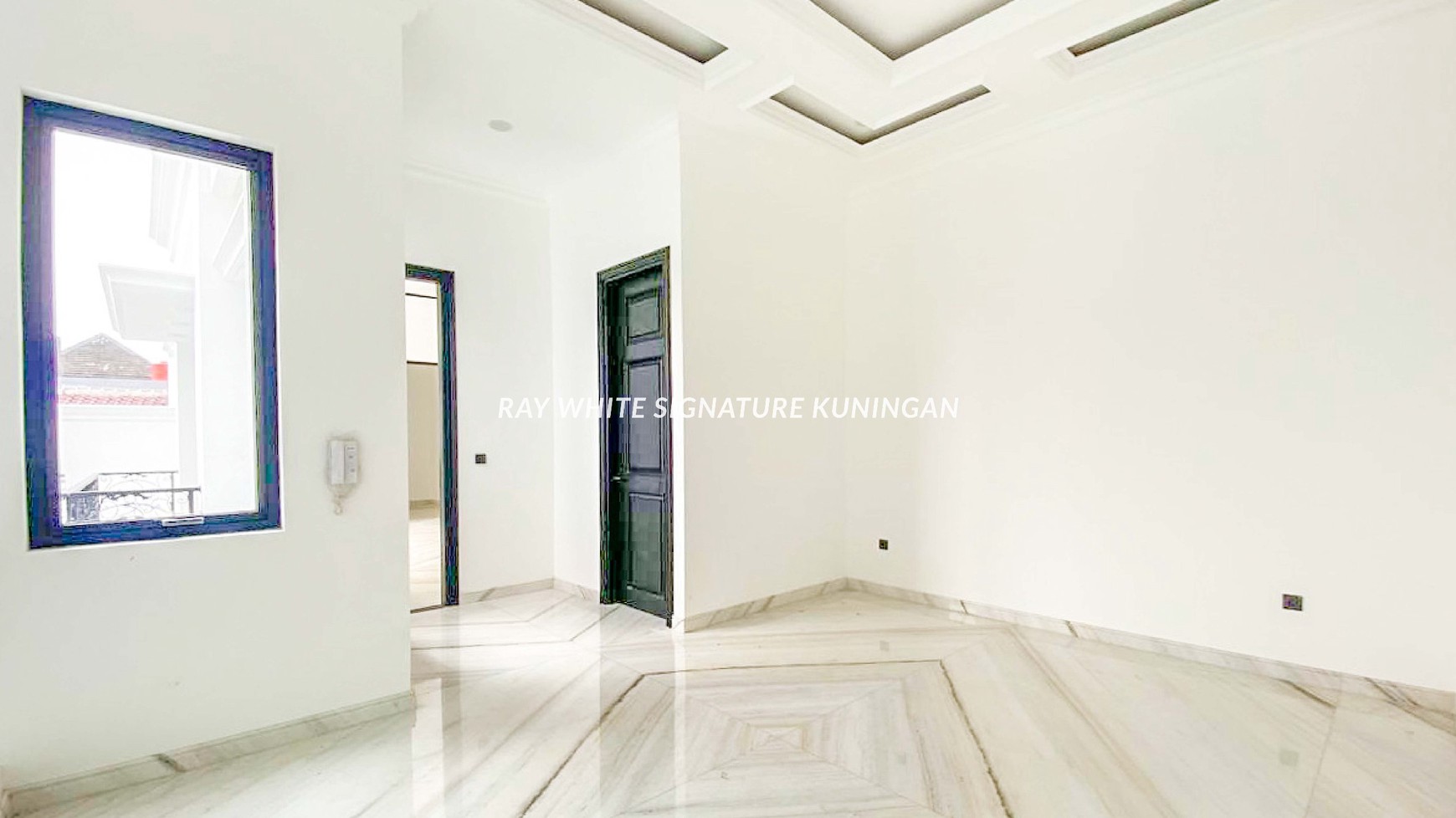Dijual Rumah 3 Lantai di Tebet