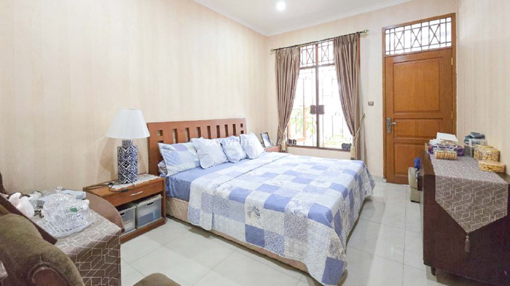 Dijual Rumah Siap Huni di Jl Pancoran VIII Lokasi Strategis
