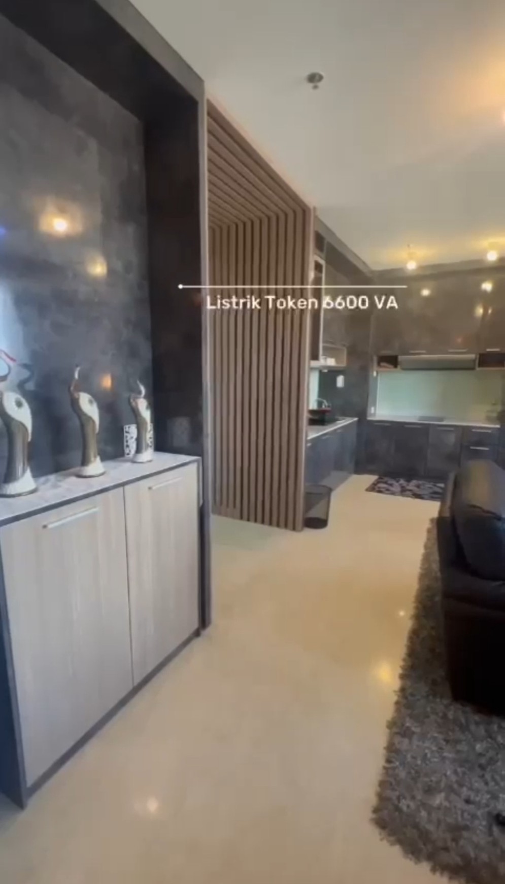 MURAH Disewakan Apartemen Voila Ciputra World Tipe 2 Bedroom Full Furnished Modern Mewah Spesial Private Balkony - Akses Mall Ciputra World Surabaya