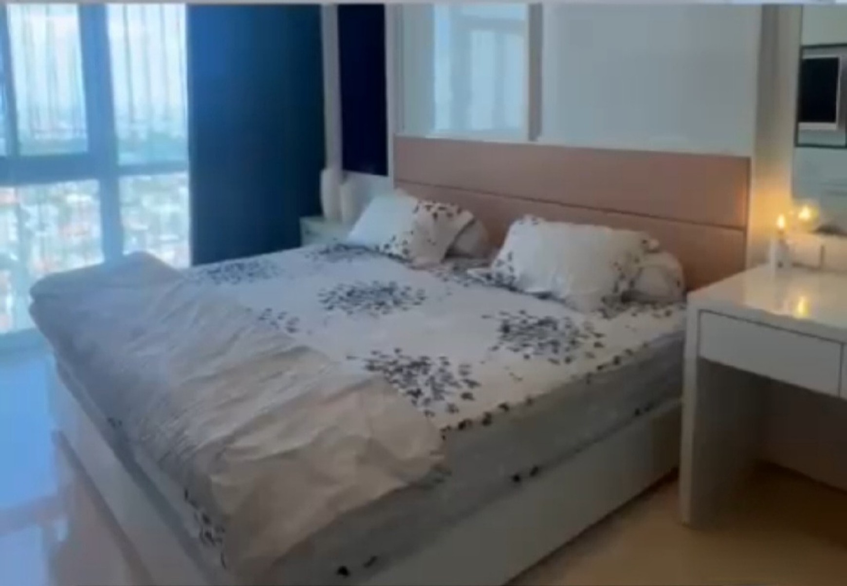 MURAH Disewakan Apartemen Voila Ciputra World Tipe 2 Bedroom Full Furnished Modern Mewah Spesial Private Balkony - Akses Mall Ciputra World Surabaya