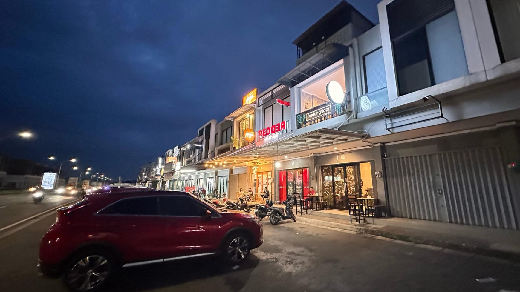 Ruko Lamonte Boulevard , Grand Wisata - Tambun .Bekasi