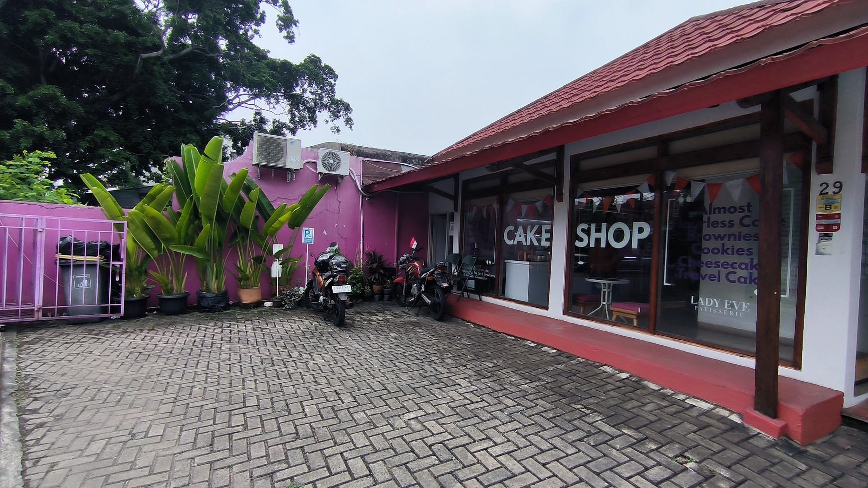 RUMAH COCOK UNTUK USAHA