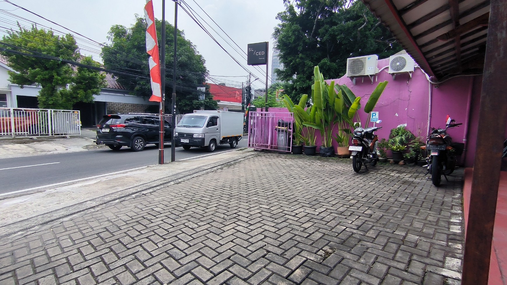 RUMAH COCOK UNTUK USAHA
