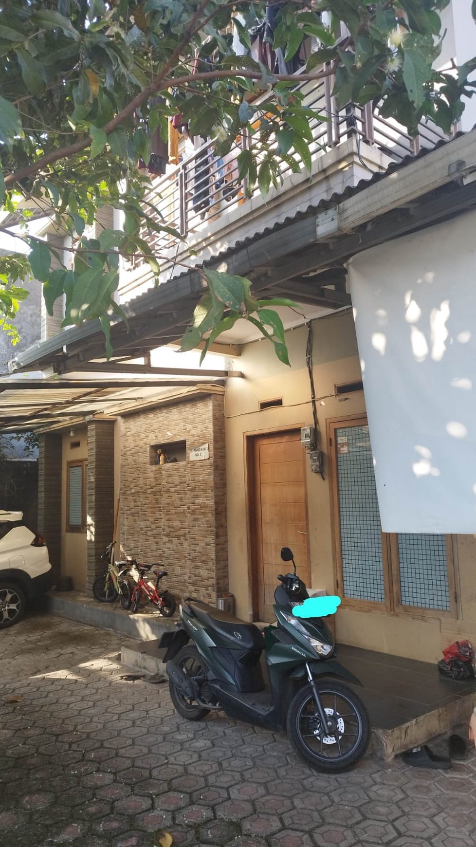 Rumah Keluarga di Pangkur Turangga Bandung