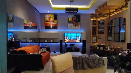Rumah Dijual di Grand Wisata - Dalam Cluster, 2,5 Lantai, Full Interior & Roof Top